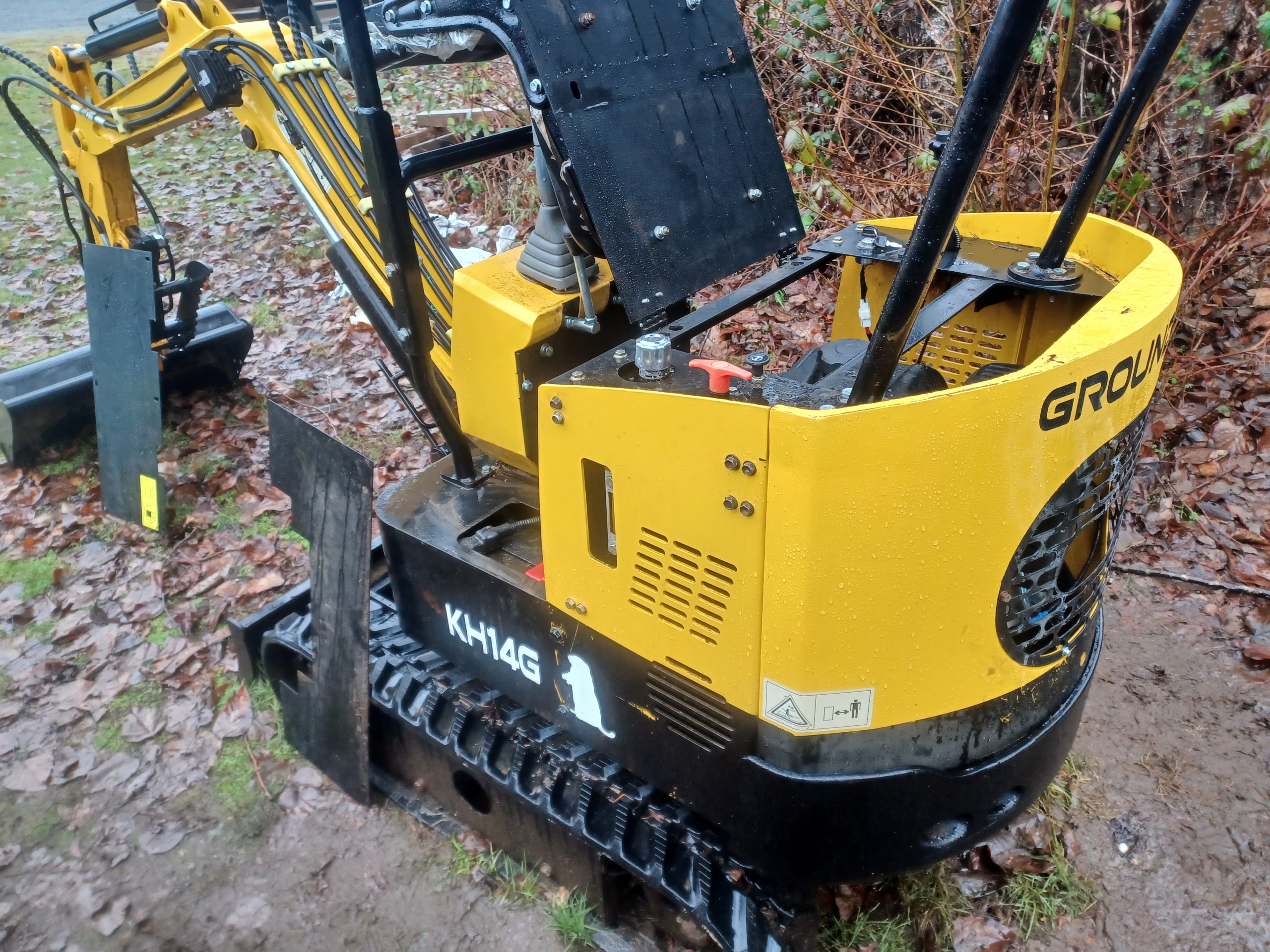 The GroundHog excavator needed a battery, ignition switch, and tune-up. Mobile mechanic in  Woodinville, Washington